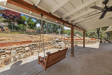CHARMING SINGLE-LEVEL RANCH HOME ON OVER AN ACRE! Welcome to - photo 22
