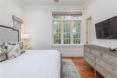This charming 4 bedroom, 4.5 bath cottage designed by Pearce - photo 27