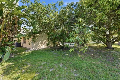 Welcome to this charming single-story residence in Sun Valley - photo 31