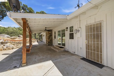 CHARMING SINGLE-LEVEL RANCH HOME ON OVER AN ACRE! Welcome to - photo 36