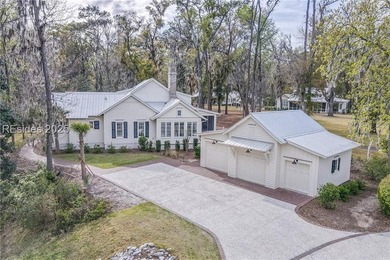 This charming 4 bedroom, 4.5 bath cottage designed by Pearce - photo 46