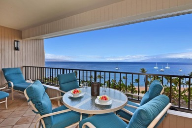 Rarely offered a very desirable inter courtyard location this 2 - photo 4