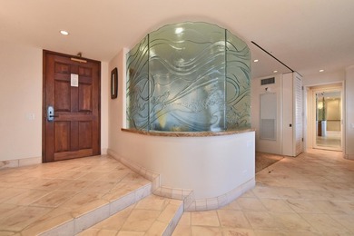 Rarely offered a very desirable inter courtyard location this 2 - photo 6