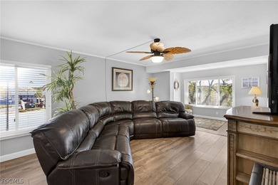 Corner unit, always the way to go! You get more light flooding - photo 9
