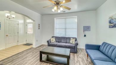 Welcome to this inviting 3-bed, 2.5-bath single-family home in - photo 3