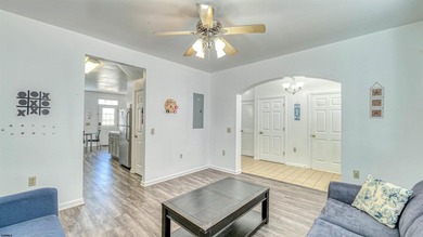 Welcome to this inviting 3-bed, 2.5-bath single-family home in - photo 5