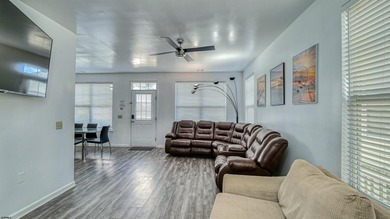 Welcome to this inviting 3-bed, 2.5-bath single-family home in - photo 7