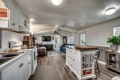 Perched on one of the largest, most private lots in Waterway - photo 8