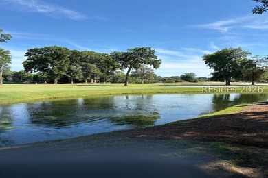 An exceptional opportunity awaits with this golf cottage - photo 6