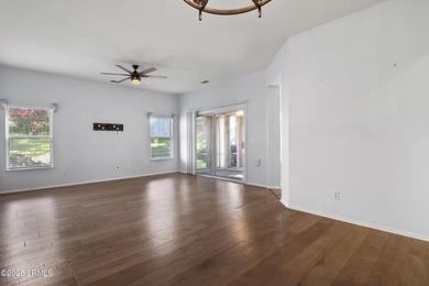 A beautiful, updated Clayton Villa in the heart of Sun City - photo 14