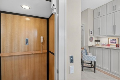 OPEN CANAL VIEWS, FLOATING BOAT SLIPS, ELEVATOR, PREMIER