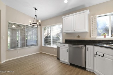 A beautiful, updated Clayton Villa in the heart of Sun City - photo 22