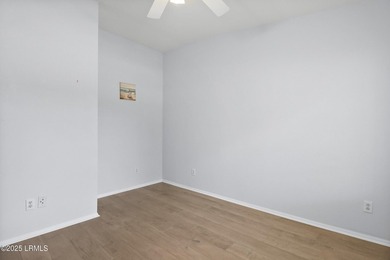 A beautiful, updated Clayton Villa in the heart of Sun City - photo 27