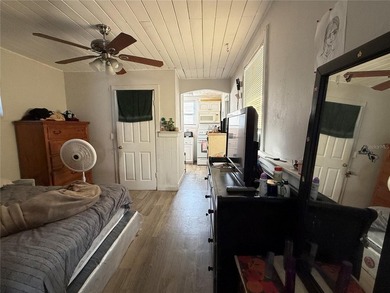 Excellent income-producing opportunity in Lakeland featuring a - photo 31
