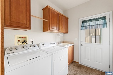 Exceptional Opportunity with Mountain Views, Shop Space & - photo 34