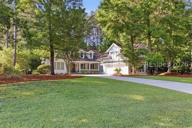 Hampton Lake is a gated community in Bluffton, centered around a - photo 5