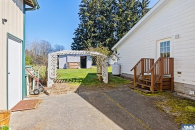 Exceptional Opportunity with Mountain Views, Shop Space & - photo 35
