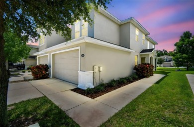 Lake Townhome/Townhouse For Sale in Clearwater, Florida