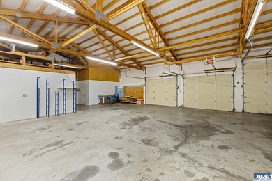 Exceptional Opportunity with Mountain Views, Shop Space & - photo 42