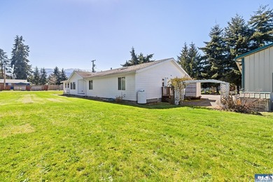 Exceptional Opportunity with Mountain Views, Shop Space & - photo 45
