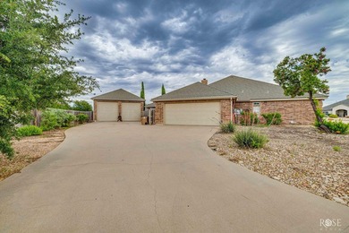 Searching for a spacious home with exceptional amenities and a - photo 46