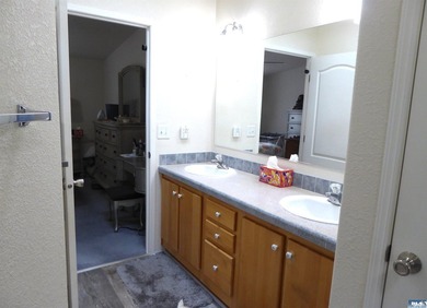 This is the perfect home for those wanting low maintenance - photo 14