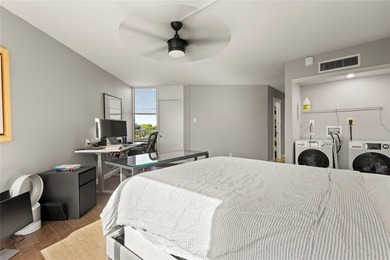 Move-In Ready. This extra-large, fully updated corner unit - photo 16