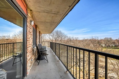 Highly desirable Baybrook Park offers this rarely available - photo 17