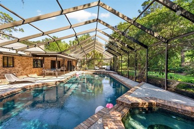 Renovated 4-bedroom, 5-bathroom pool home with 2,998 square feet - photo 7
