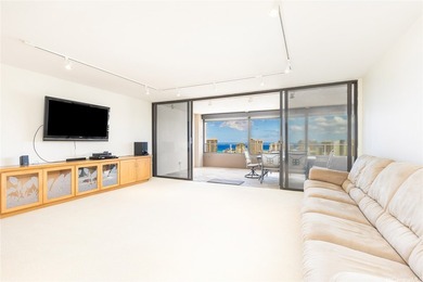 High above Honolulu in the Diamond Head Tower at The Royal - photo 1