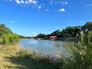 Waterfront gem  - Lake Lot For Sale in Corsicana, Texas