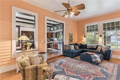 Constructed in 1908 and thoughtfully updated for modern living - photo 14