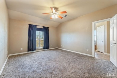 You will love coming home to this beautiful, well-kept 4-bedroom - photo 15