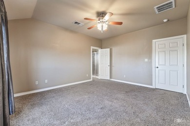 You will love coming home to this beautiful, well-kept 4-bedroom - photo 16