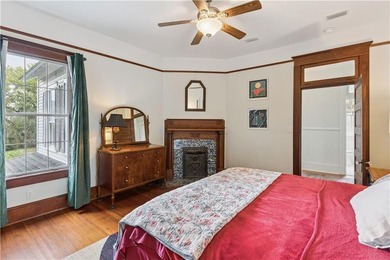 Constructed in 1908 and thoughtfully updated for modern living - photo 23