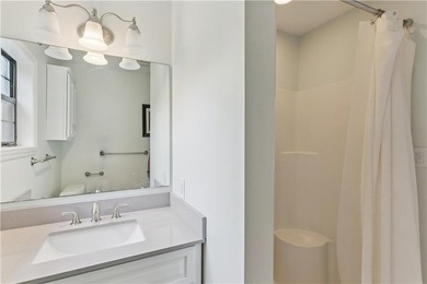 Constructed in 1908 and thoughtfully updated for modern living - photo 25