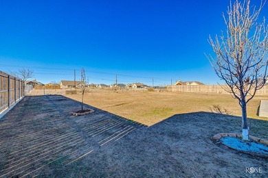 You will love coming home to this beautiful, well-kept 4-bedroom - photo 26