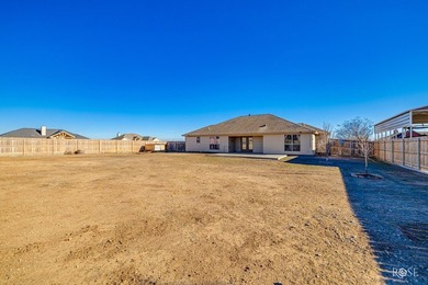 You will love coming home to this beautiful, well-kept 4-bedroom - photo 29