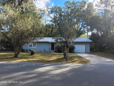 Crescent Lake - Putnam County Home For Sale in Crescent City Florida