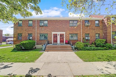 Welcome to this beautifully renovated 2 bedroom, 1 bathroom - photo 1