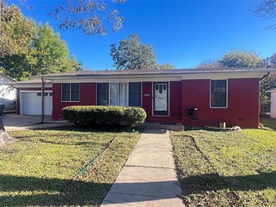 Lake Waco Home For Sale in Waco Texas