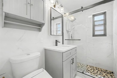 Welcome to this beautifully renovated 2 bedroom, 1 bathroom - photo 8
