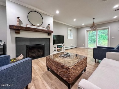 Village living at its best! Just four blocks from Canada Street - photo 19