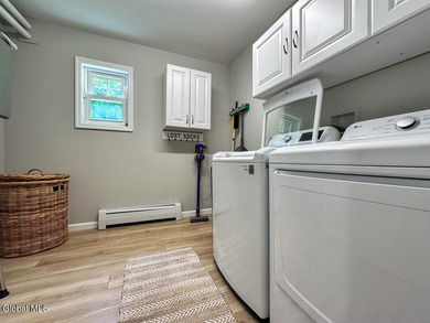 Village living at its best! Just four blocks from Canada Street - photo 24