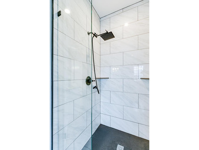 $40,000 PRICE IMPROVEMENT!! Experience elegant living in this - photo 26
