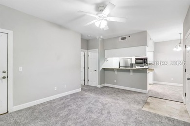Enjoy easy Lowcountry living at 726 Legends on the Green, a - photo 6