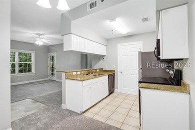 Enjoy easy Lowcountry living at 726 Legends on the Green, a - photo 9