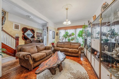 Welcome to this single family residence located in the heart of - photo 3