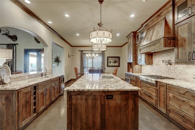 Step into a world of luxury and tranquility at 1901 Glenoak Dr - photo 15