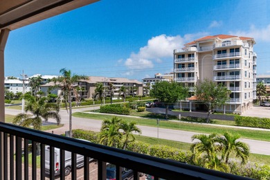 Luxurious 3-Level Townhome Near Marco Island's Crescent Beach - photo 17